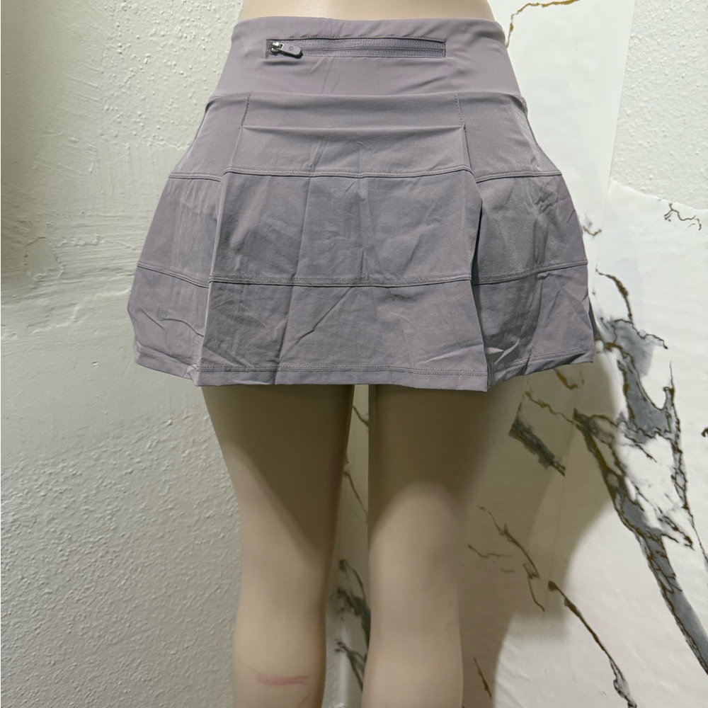 Lulumelon skirt size 6 new purple lilac color - Picture 5 of 7